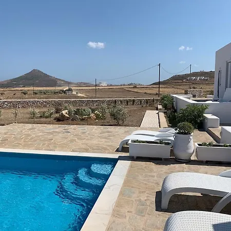 Apartment White And Grey Villas: Spacious 1 Bed With Shared Pool And Sea View