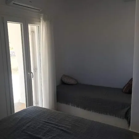Apartment White And Grey Villas: Spacious 1 Bed With Shared Pool And Sea View