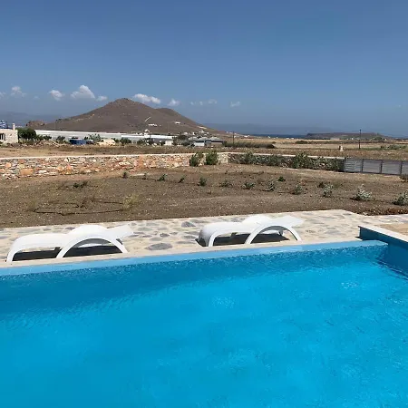 Apartment White And Grey Villas: Spacious 1 Bed With Shared Pool And Sea View Parikia (Paros)