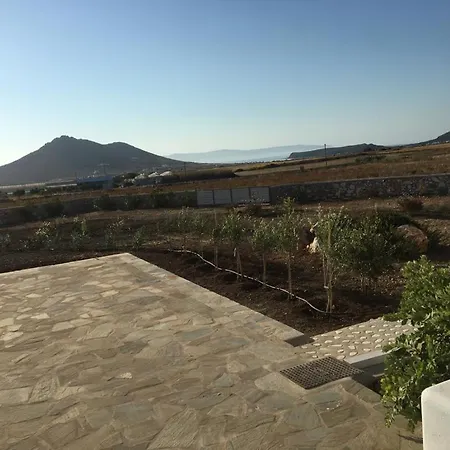 Apartment White And Grey Villas: Spacious 1 Bed With Shared Pool And Sea View